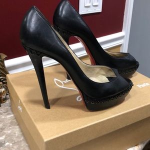 Louboutin lady Indiana black size 38.5